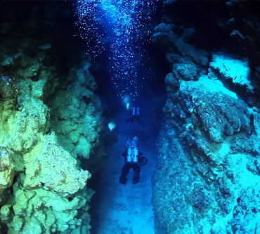 Canyon Dive Site Dahab